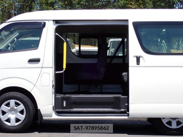 Toyota HIACE WAGON 2019-03 6906091-4