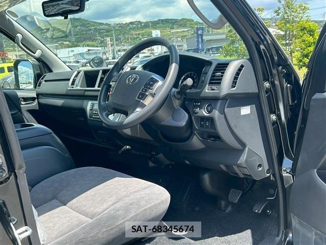 Toyota HIACE WAGON 2025-04 6906084-11