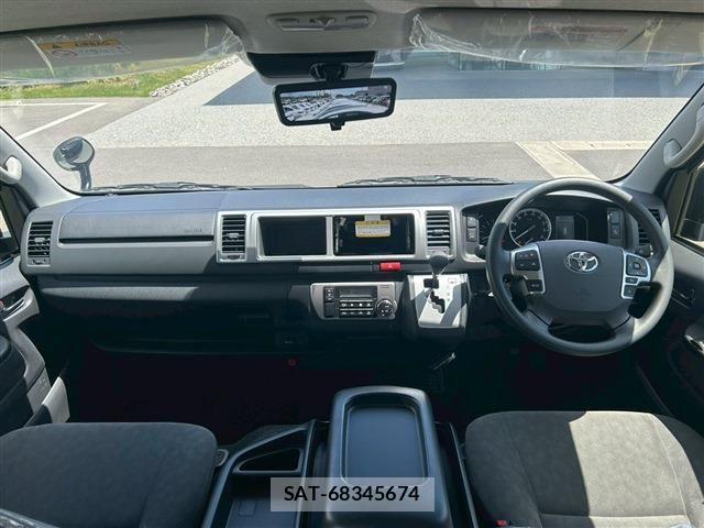 Toyota HIACE WAGON 2025-04 6906084-13