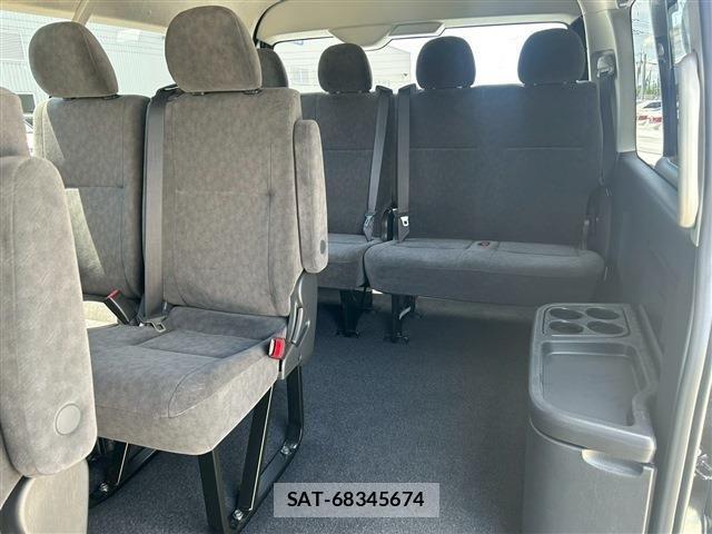 Toyota HIACE WAGON 2025-04 6906084-14