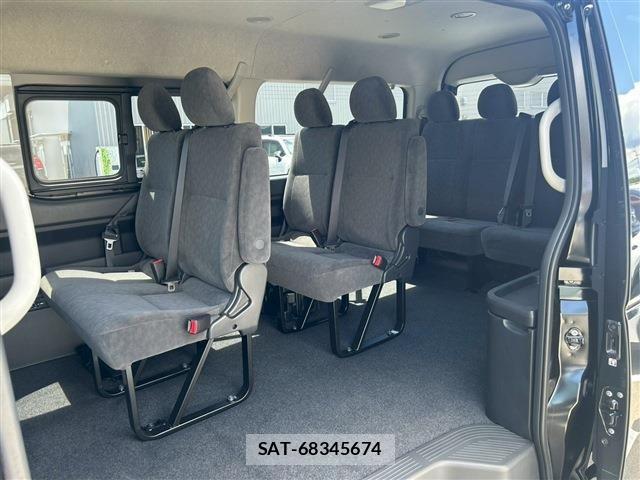Toyota HIACE WAGON 2025-04 6906084-15