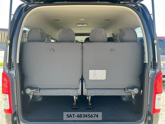 Toyota HIACE WAGON 2025-04 6906084-16