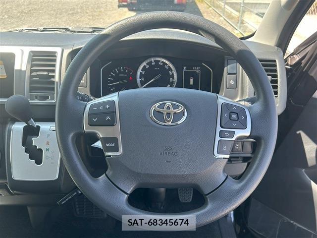 Toyota HIACE WAGON 2025-04 6906084-18