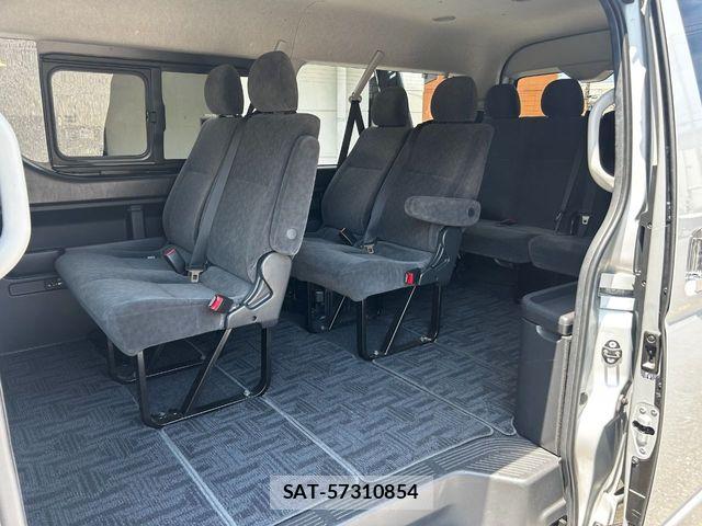 Toyota HIACE WAGON 2022-05 6994002-13
