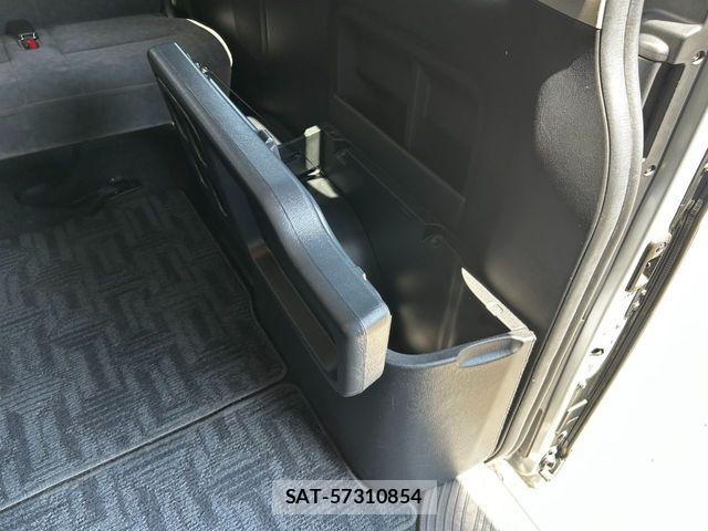 Toyota HIACE WAGON 2022-05 6994002-25