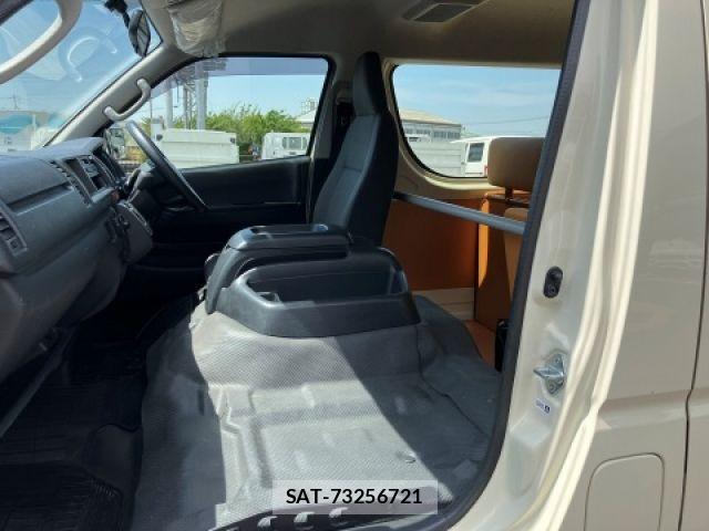 Toyota HIACE WAGON 2019-06 6994004-16