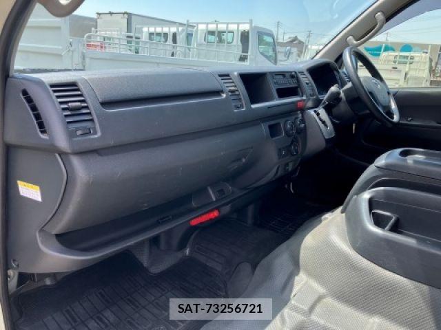Toyota HIACE WAGON 2019-06 6994004-17