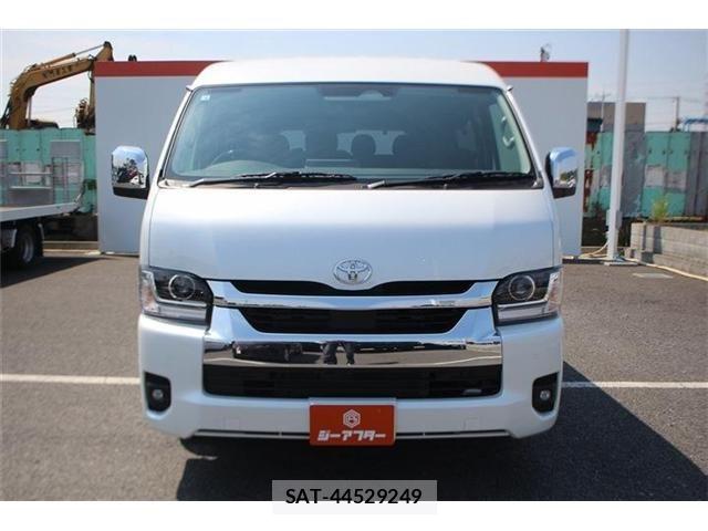 Toyota HIACE WAGON 2026-04 6994003-8