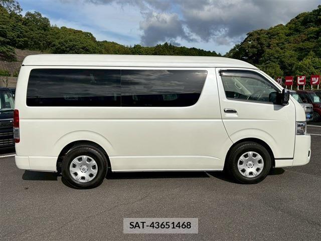 Toyota HIACE WAGON 2025-09 7058780-9