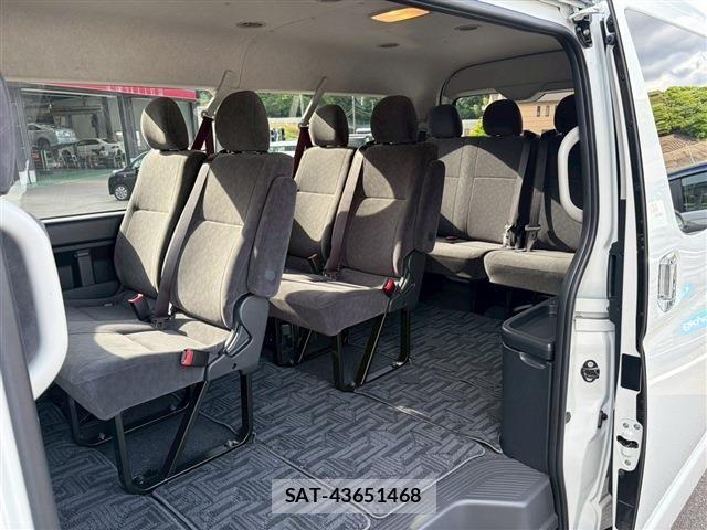 Toyota HIACE WAGON 2025-09 7058780-14