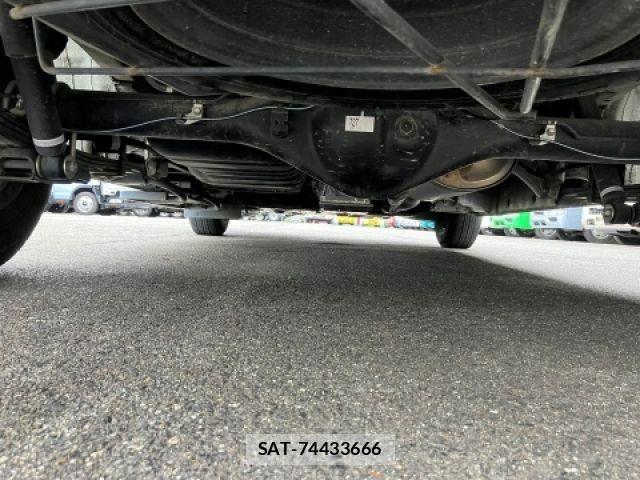 Toyota HIACE WAGON 2021-04 7058783-9