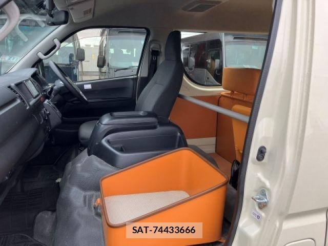 Toyota HIACE WAGON 2021-04 7058783-19