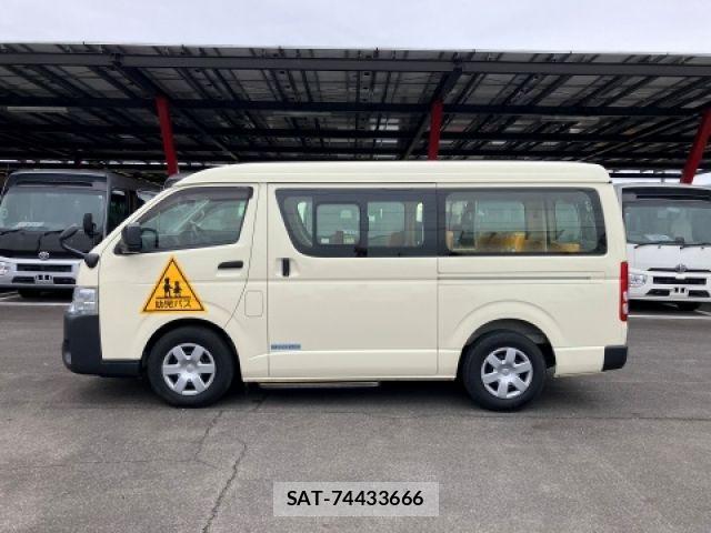 Toyota HIACE WAGON 2021-04 7058783-4