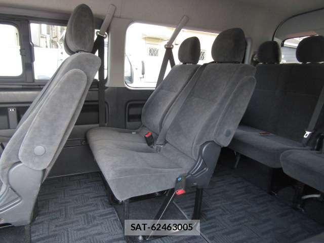 Toyota HIACE WAGON 2022-03 7058781-12