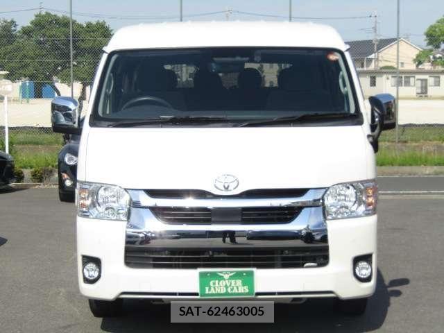 Toyota HIACE WAGON 2022-03 7058781-21