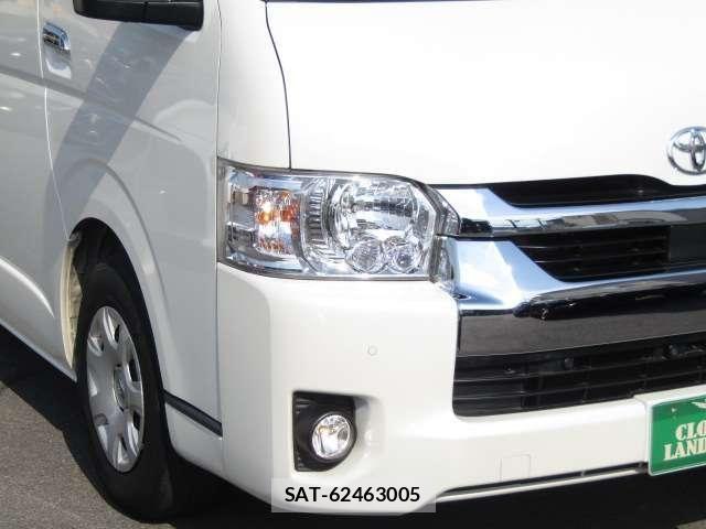 Toyota HIACE WAGON 2022-03 7058781-25