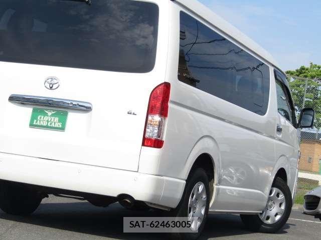 Toyota HIACE WAGON 2022-03 7058781-27