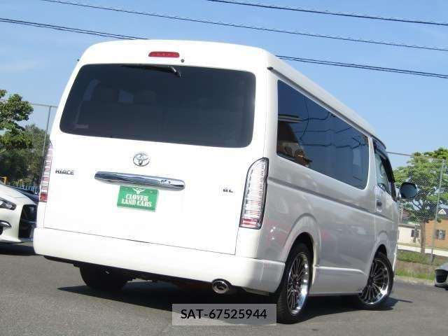Toyota HIACE WAGON 2017-03 7058784-12