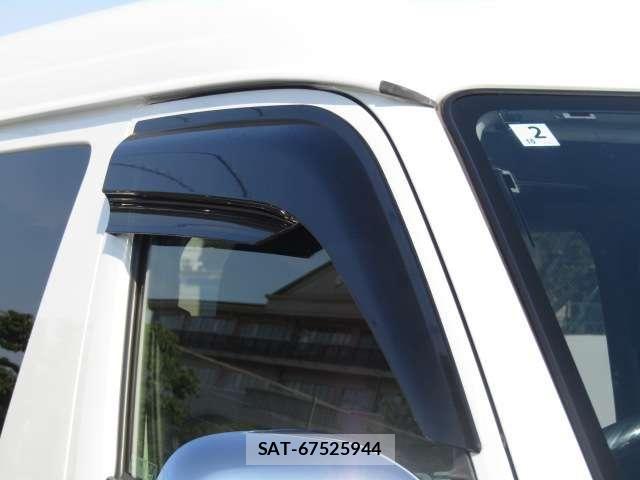 Toyota HIACE WAGON 2017-03 7058784-14