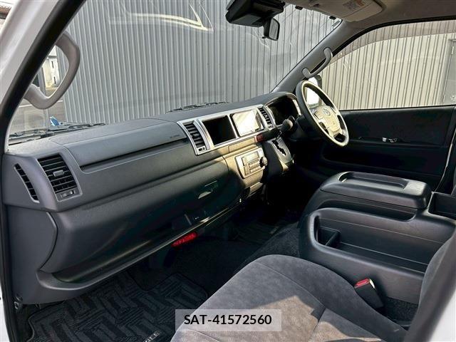 Toyota HIACE WAGON 2025-05 7058777-12