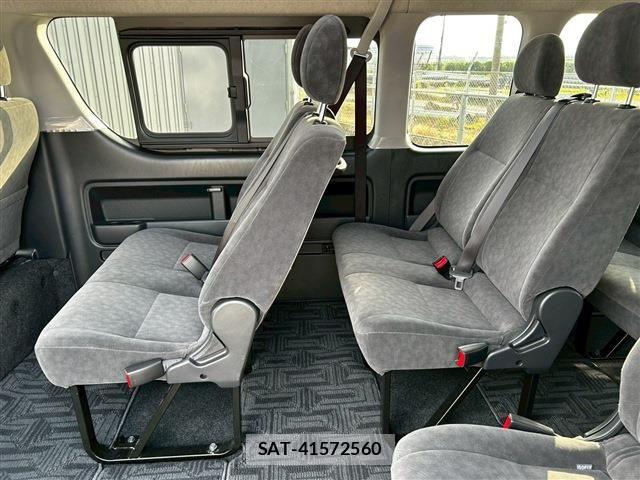 Toyota HIACE WAGON 2025-05 7058777-13