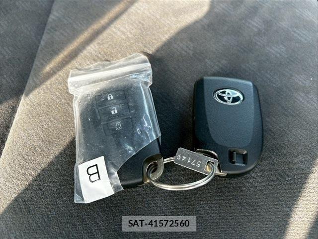 Toyota HIACE WAGON 2025-05 7058777-22