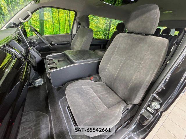 Toyota HIACE WAGON 2023-02 7219417-7