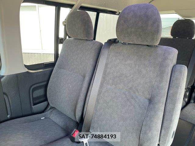 Toyota HIACE WAGON 2012-09 7219404-12