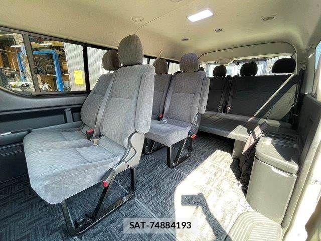 Toyota HIACE WAGON 2012-09 7219404-14