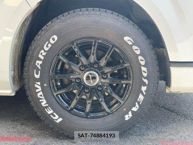 Toyota HIACE WAGON 2012-09 7219404-19