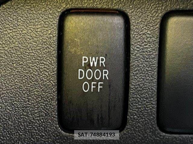 Toyota HIACE WAGON 2012-09 7219404-8