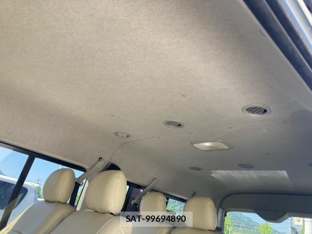 Toyota HIACE WAGON 2011-08 7219397-11