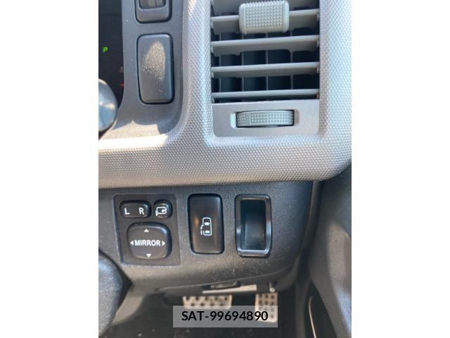 Toyota HIACE WAGON 2011-08 7219397-19