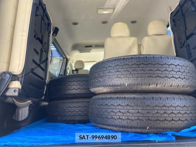 Toyota HIACE WAGON 2011-08 7219397-5