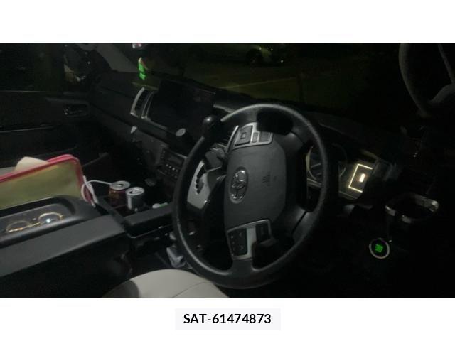 Toyota HIACE WAGON 2023-06 7219416-11