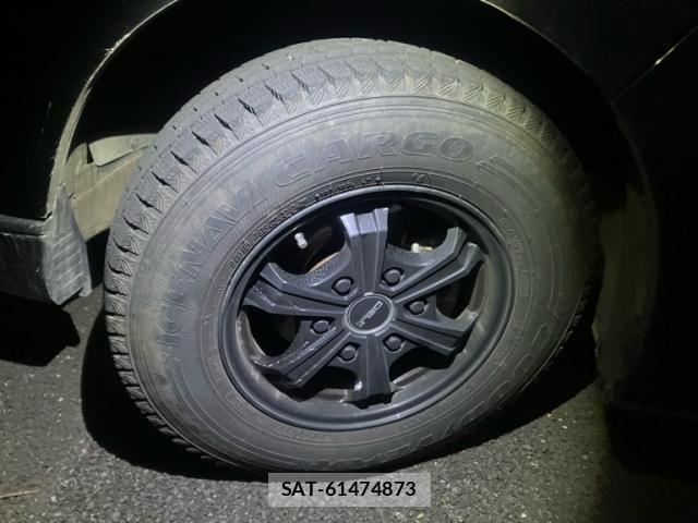 Toyota HIACE WAGON 2023-06 7219416-7