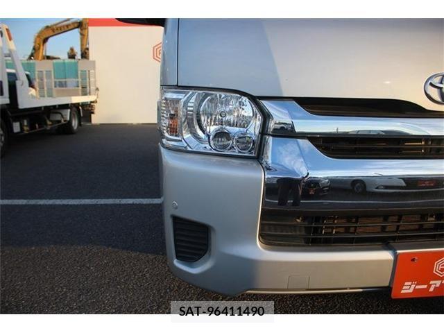 Toyota HIACE WAGON 2017-04 7219408-19