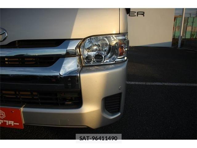 Toyota HIACE WAGON 2017-04 7219408-21