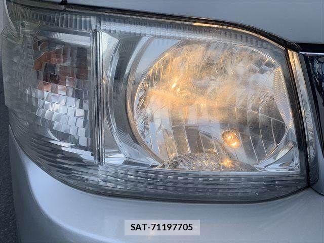 Toyota HIACE WAGON 2012-12 7219402-11