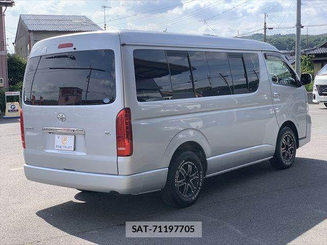 Toyota HIACE WAGON 2012-12 7219402-17