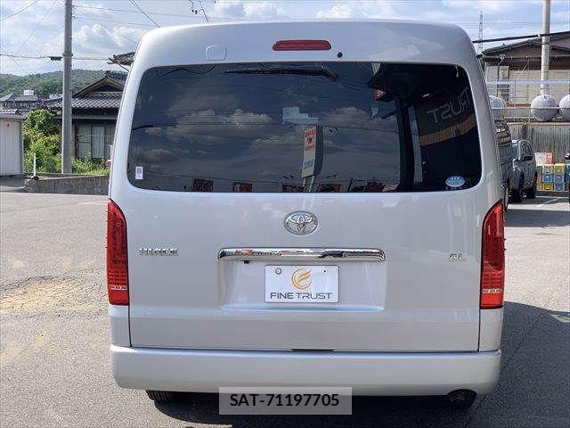 Toyota HIACE WAGON 2012-12 7219402-18