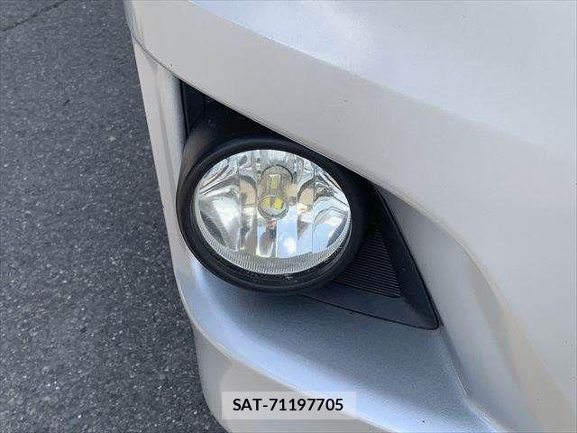 Toyota HIACE WAGON 2012-12 7219402-23