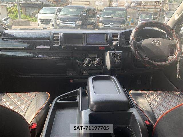 Toyota HIACE WAGON 2012-12 7219402-2