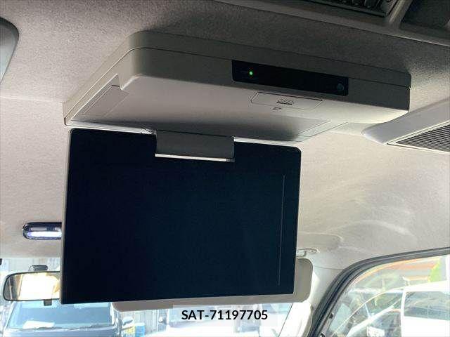 Toyota HIACE WAGON 2012-12 7219402-3