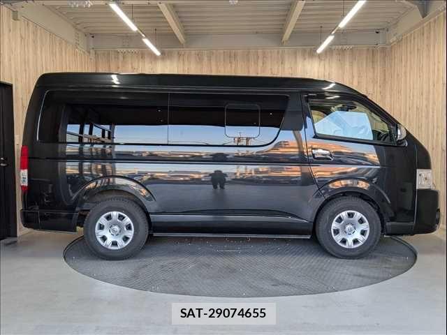 Toyota HIACE WAGON 2018-03 7219411-17