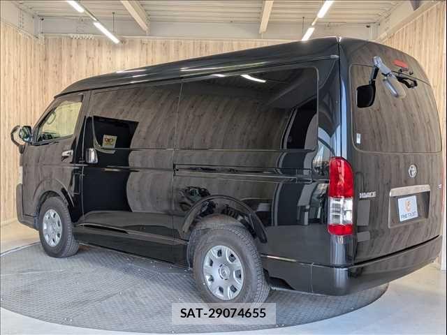 Toyota HIACE WAGON 2018-03 7219411-20