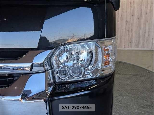 Toyota HIACE WAGON 2018-03 7219411-22