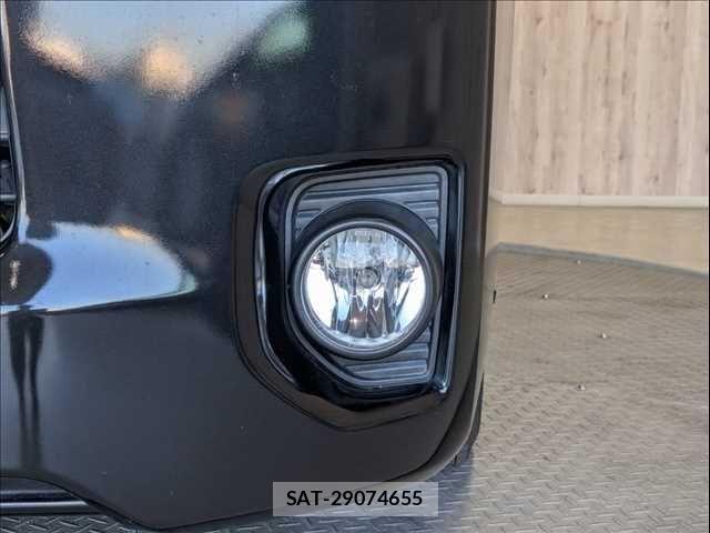 Toyota HIACE WAGON 2018-03 7219411-23