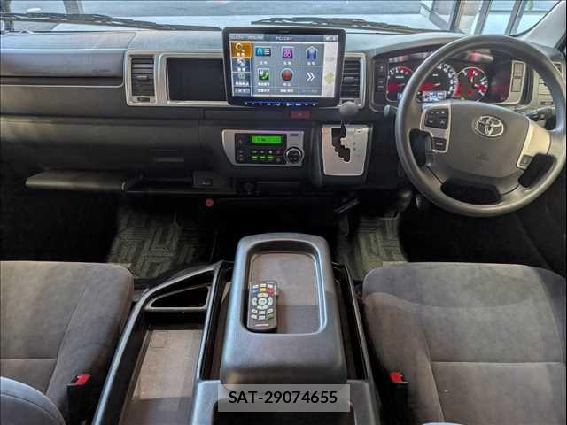 Toyota HIACE WAGON 2018-03 7219411-2