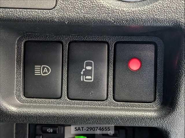 Toyota HIACE WAGON 2018-03 7219411-7